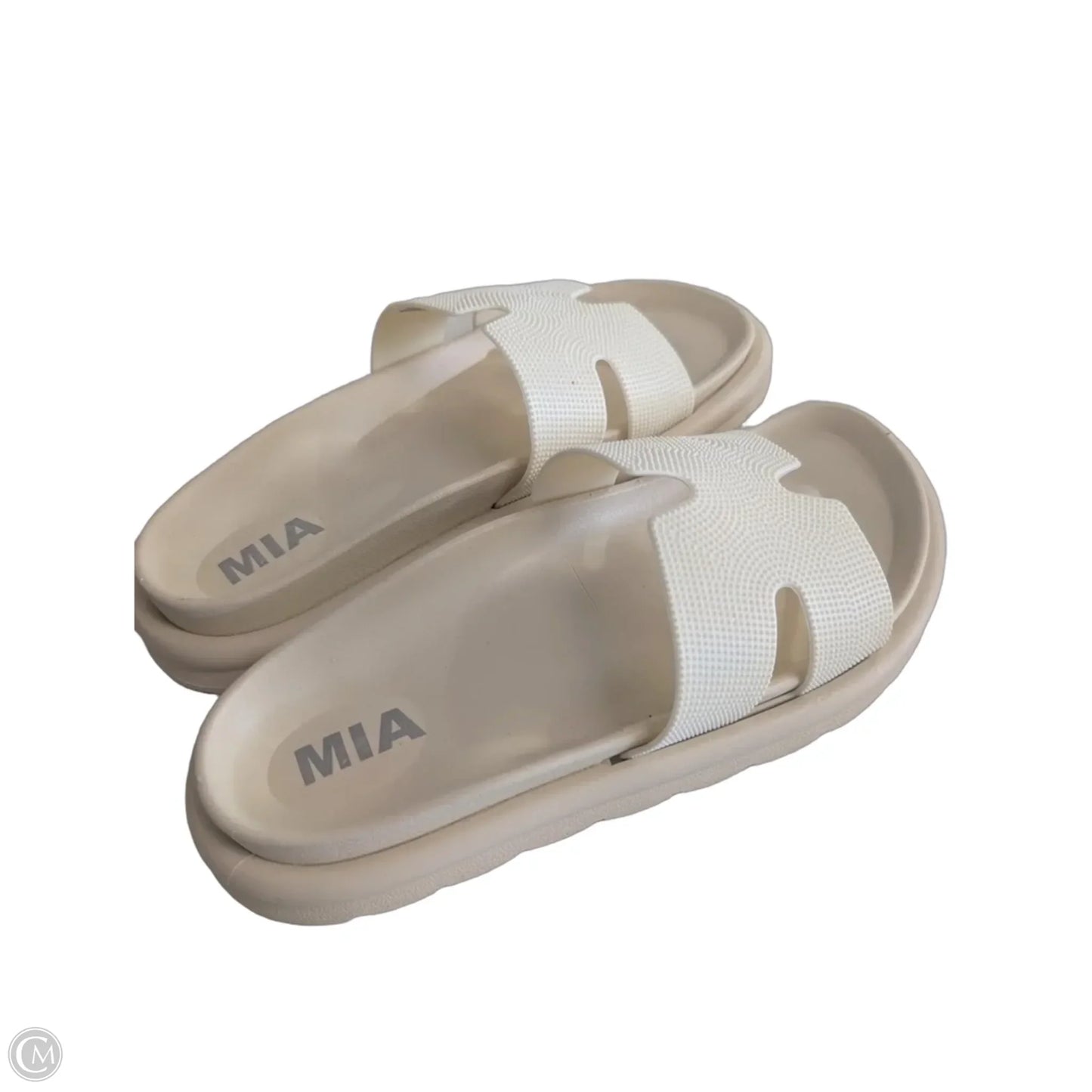 Sandals Flats By Mia In Ivory, Size: 6