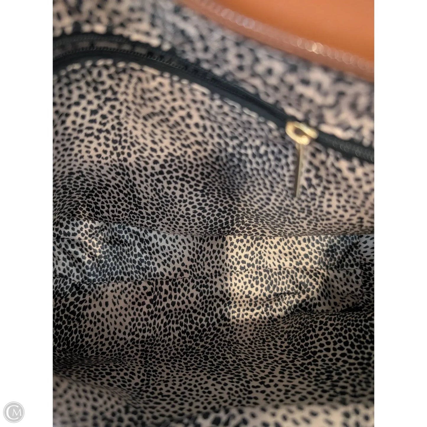 Crossbody By Clothes Mentor, Size: Medium