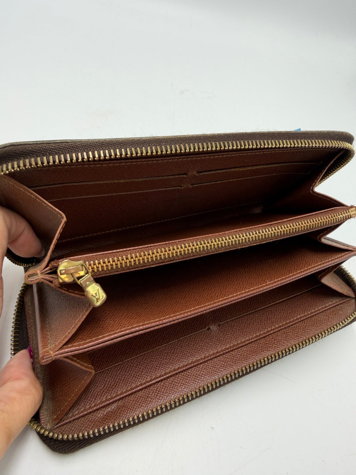 Louis Vuitton Zippy Luxury Wallet