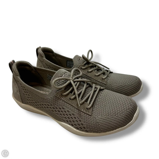 Shoes Flats By Skechers In Tan, Size: 5