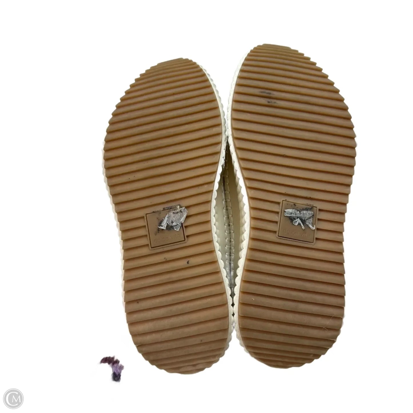 Shoes Sneakers By Dv In Cream, Size: 8