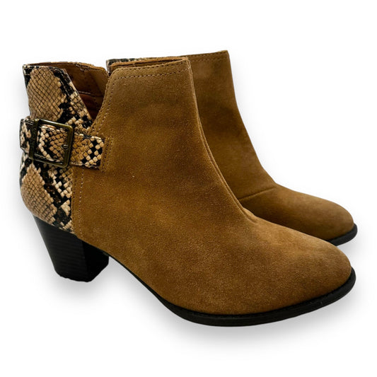 Boots Ankle Heels By Vionic In Snakeskin Print, Size: 8.5
