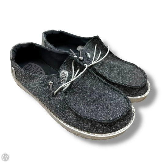Shoes Flats By Hey Dude In Silver, Size: 7