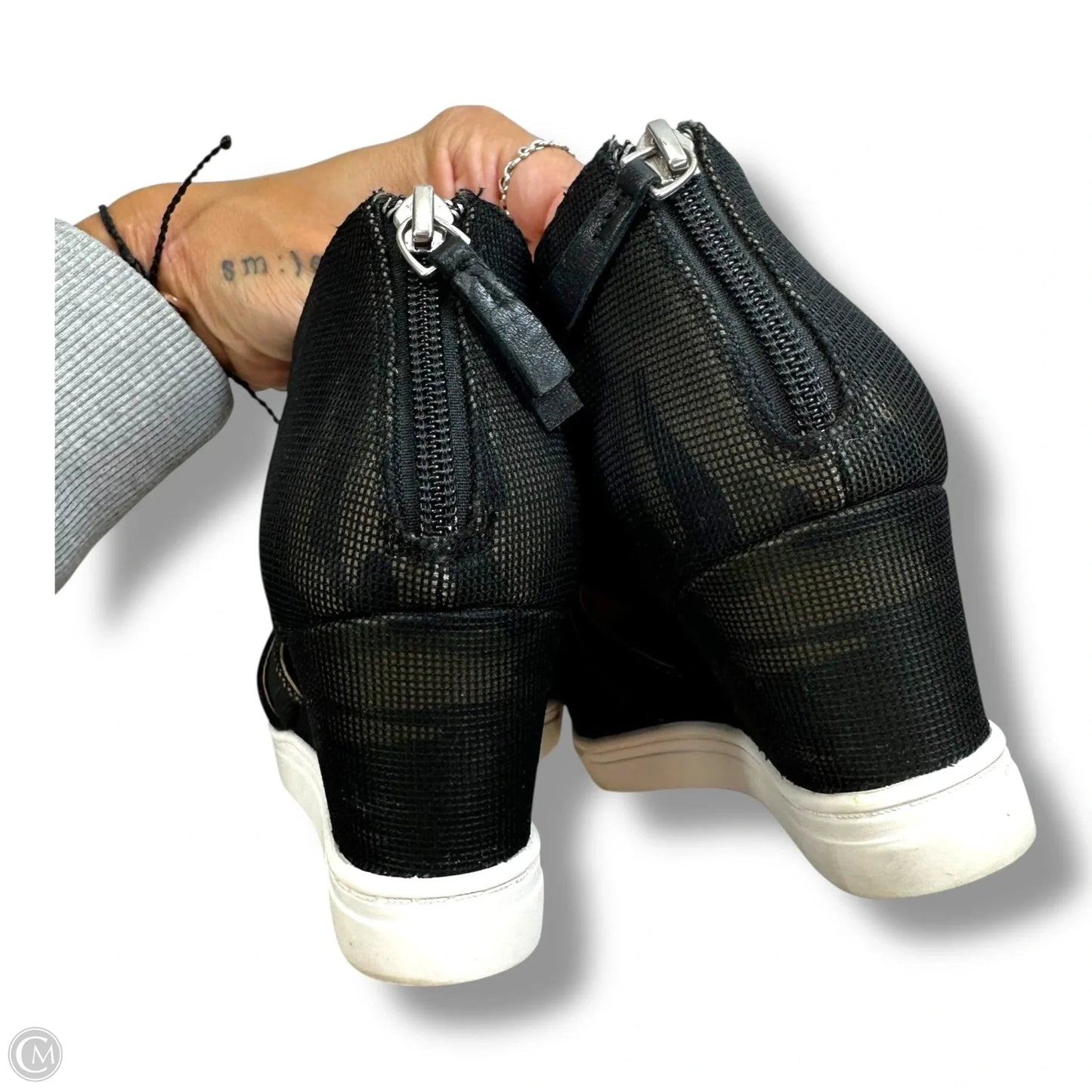 Shoes Sneakers By Linea Paolo In Camouflage Print, Size: 7.5