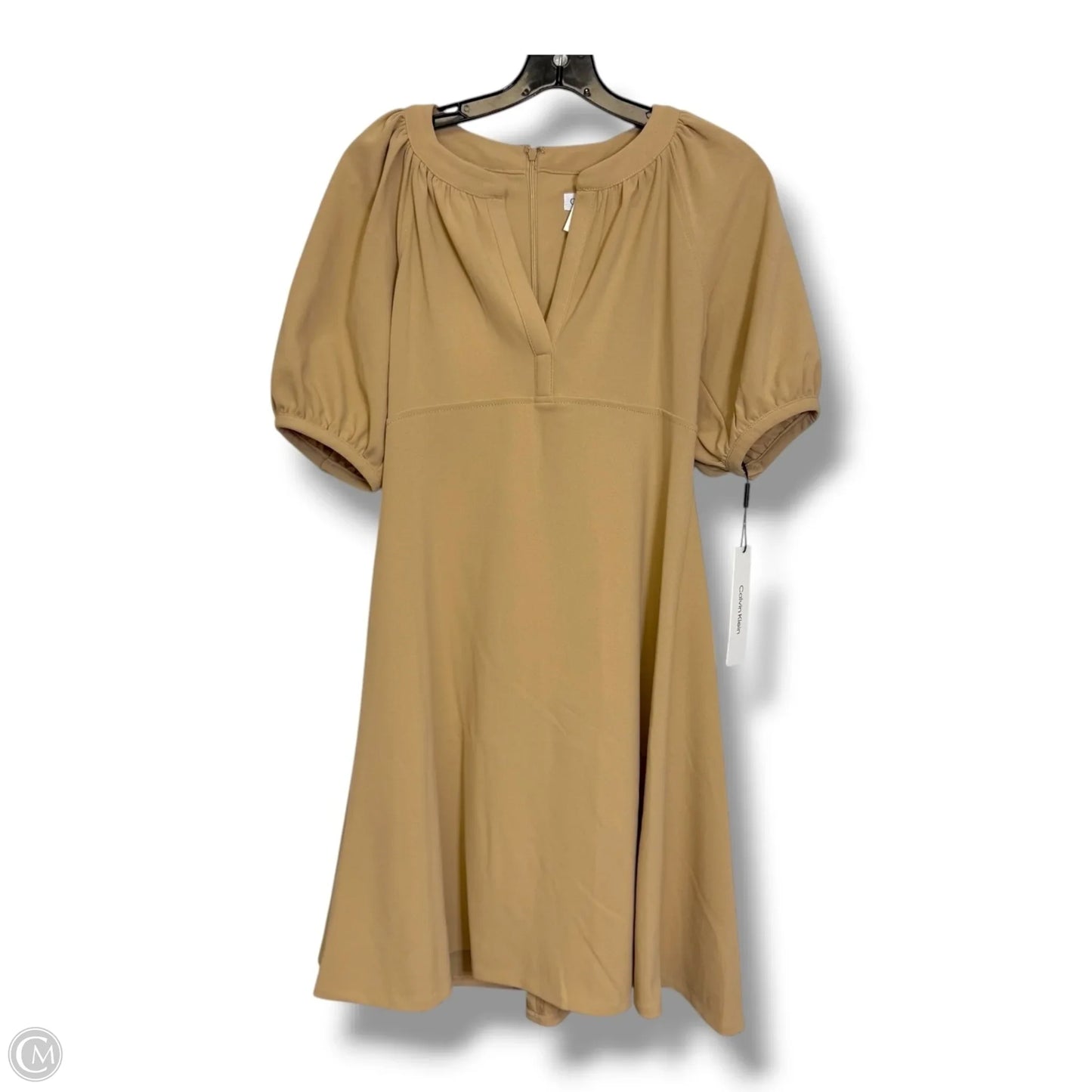 Dress Party Short By Calvin Klein In Tan, Size: 4