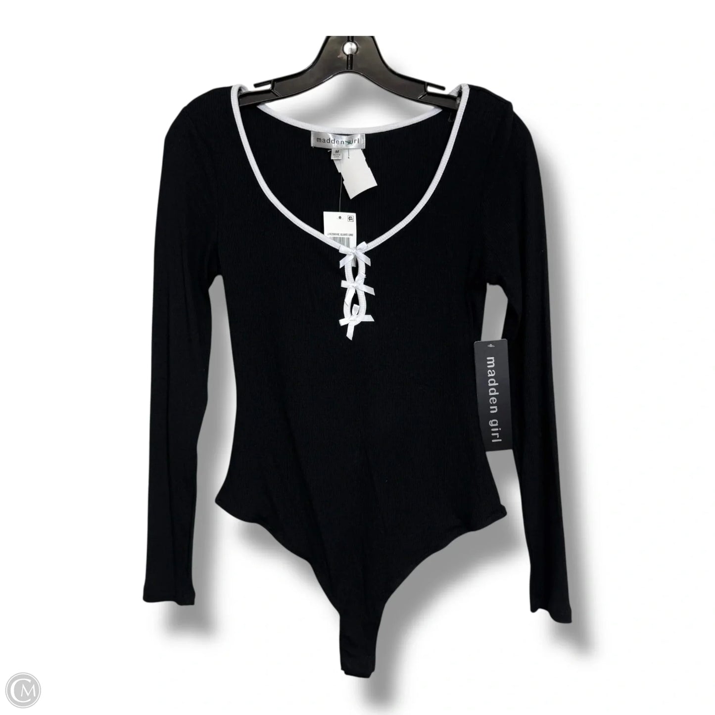 Top Long Sleeve By Madden Girl In Black, Size: M