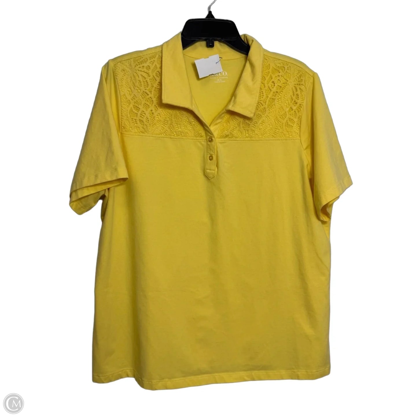 Top Short Sleeve By D&co. In Yellow, Size: Xl