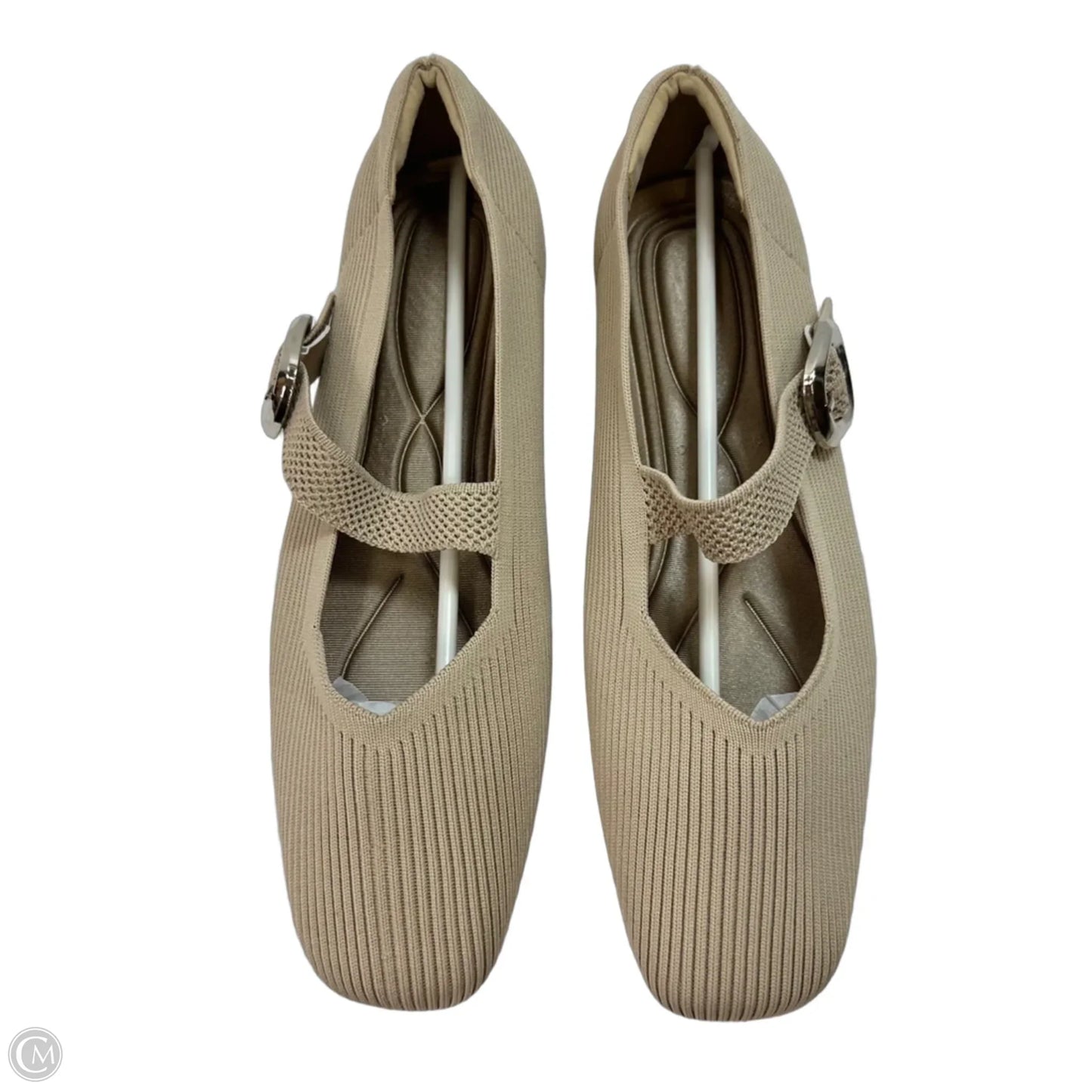 Shoes Flats By Clothes Mentor In Beige, Size: 42/11