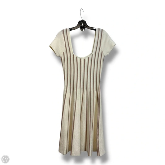 Dress Casual Short By Guess In Ivory, Size: M