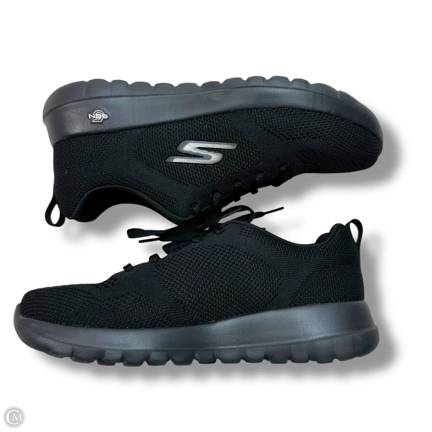 Shoes Sneakers By Skechers In Black, Size: 7