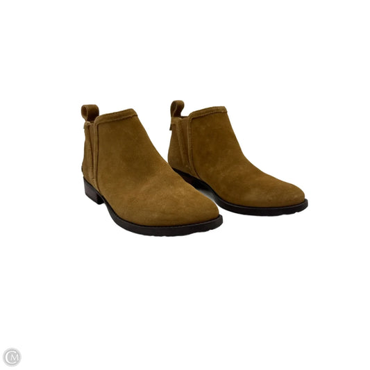 Boots Designer By UGG In Brown, Size: 6