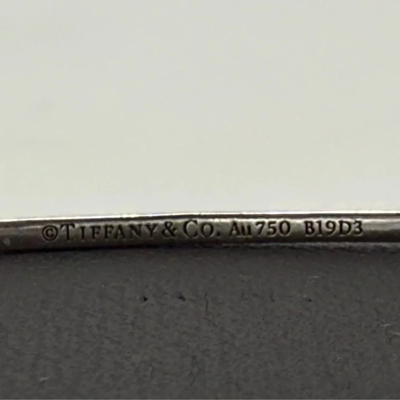 Tiffany & Company 18K T Smile w/ Diamonds Luxury Bracelet, Size:  6.25”