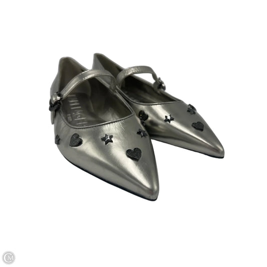 Shoes Designer By Karl Lagerfeld In Silver, Size: 7