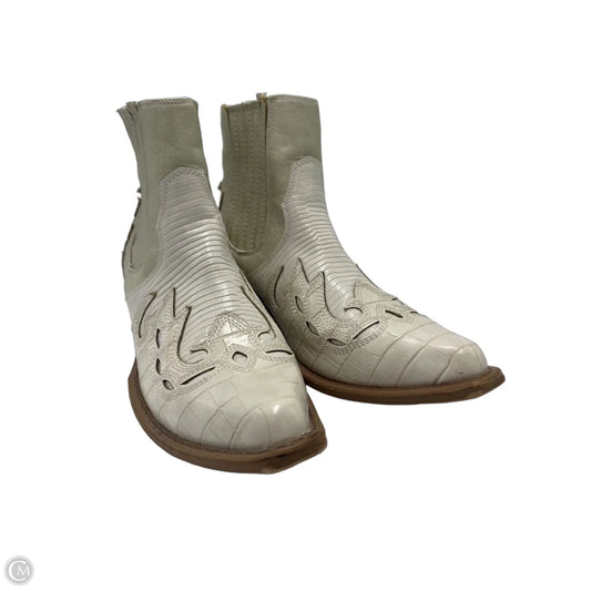 Boots Western By Coconuts In White, Size: 9