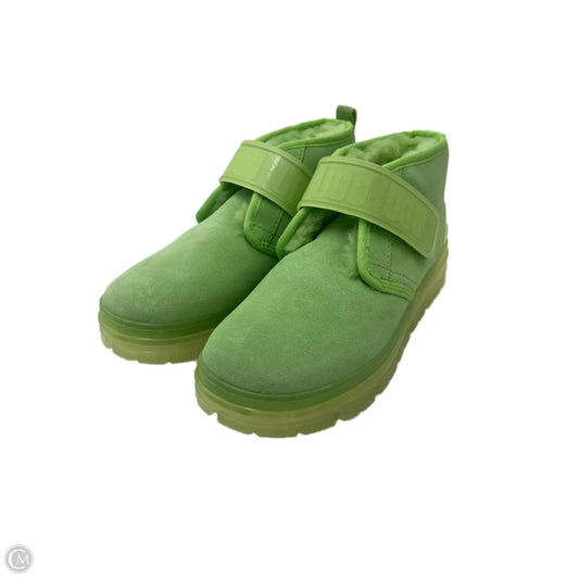 Boots Designer By UGG In Green, Size: 8