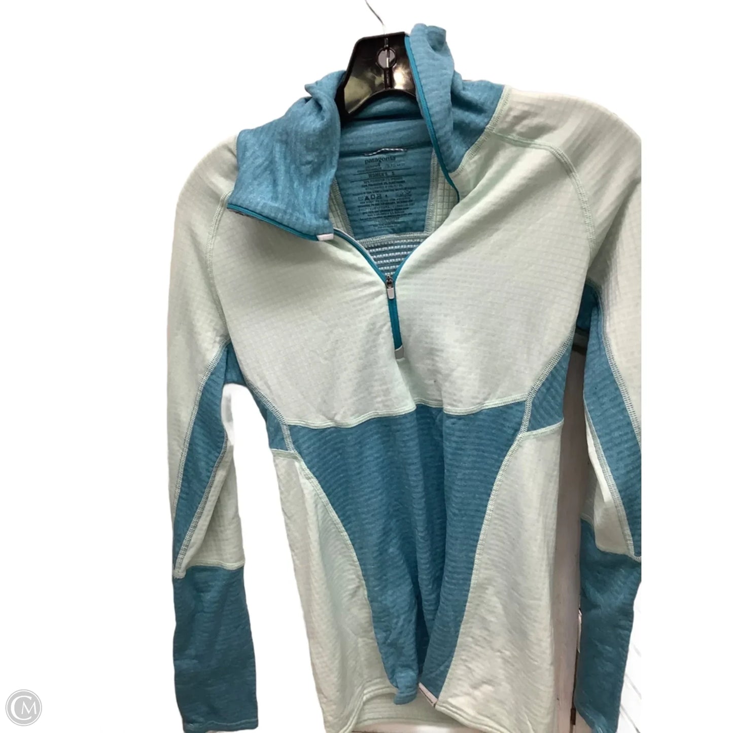 Athletic Top Long Sleeve Collar By Patagonia In Blue, Size: S