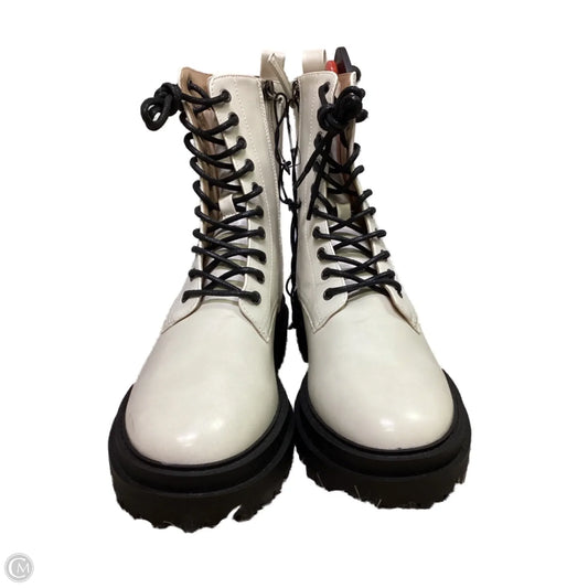 Boots Combat By Forever 21 In Ivory, Size: 7