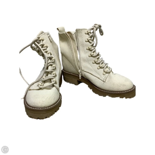 Boots Combat By Universal Thread In Tan, Size: 6.5
