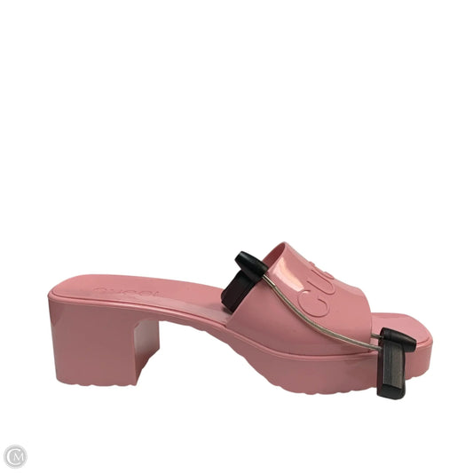 Sandals Luxury Designer By Gucci In Pink, Size: 8