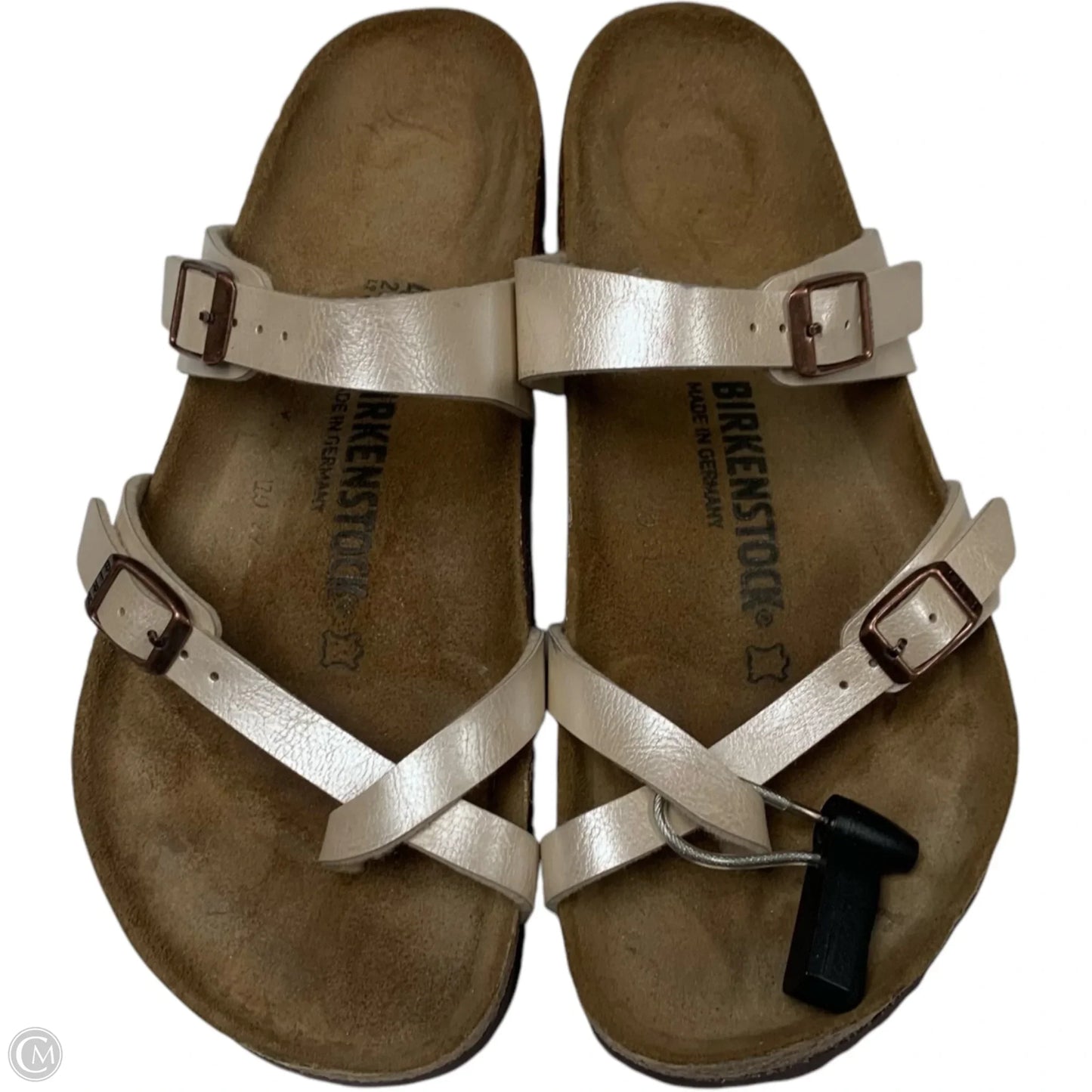 Sandals Flats By Birkenstock In Cream, Size: 9