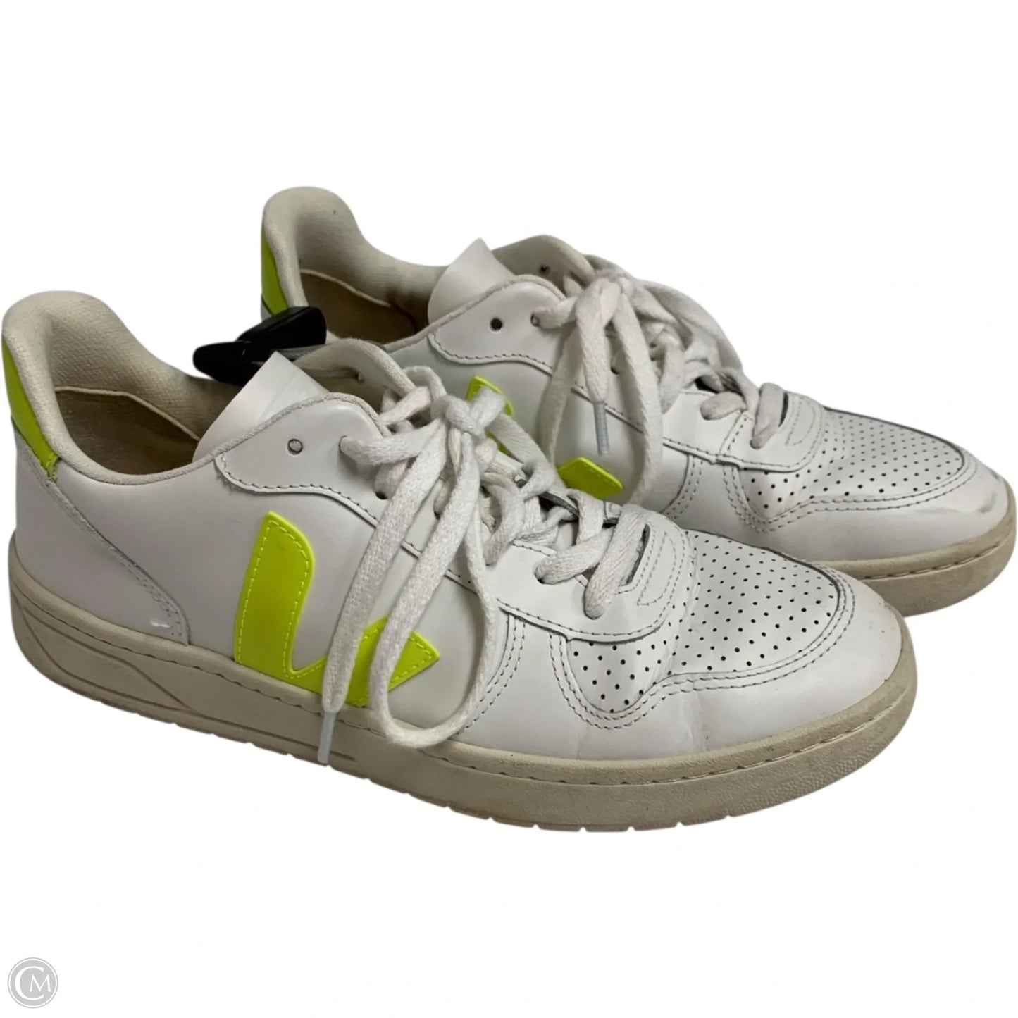 Shoes Sneakers By VEJA In White & Yellow, Size: 8