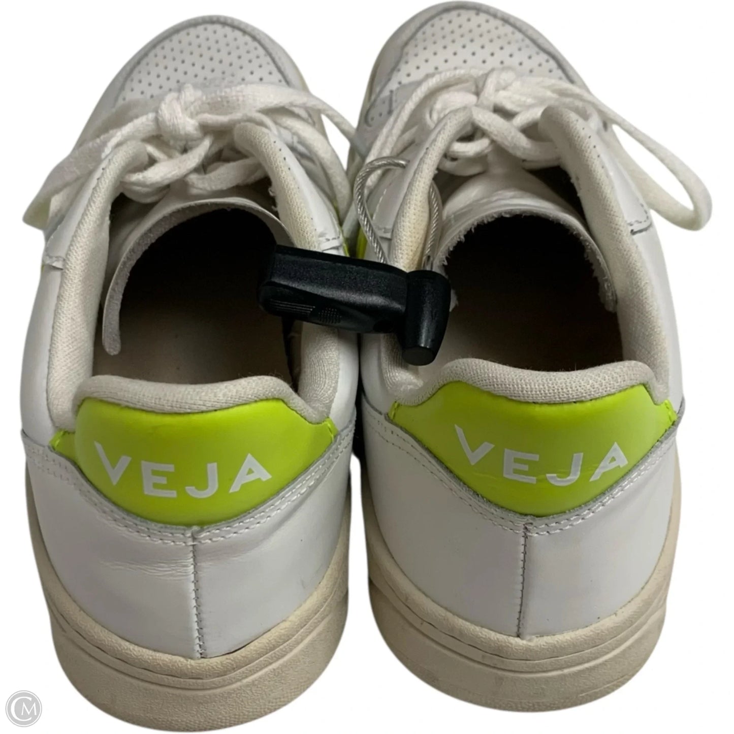 Shoes Sneakers By VEJA In White & Yellow, Size: 8