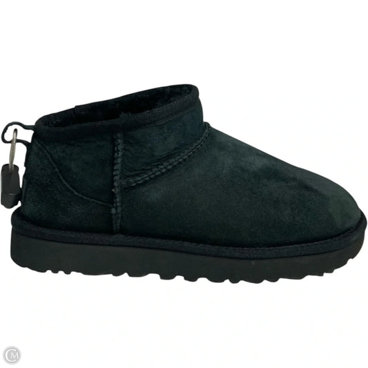 Boots Designer By Ugg In Black, Size: 7