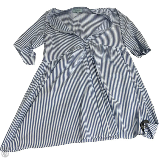 Dress Casual Short By Tuckernuck In Blue & White, Size: S