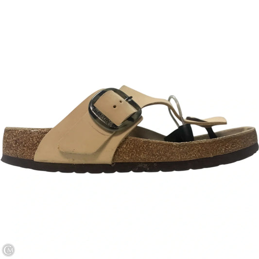 Sandals Flats By Birkenstock In Cream, Size: 7