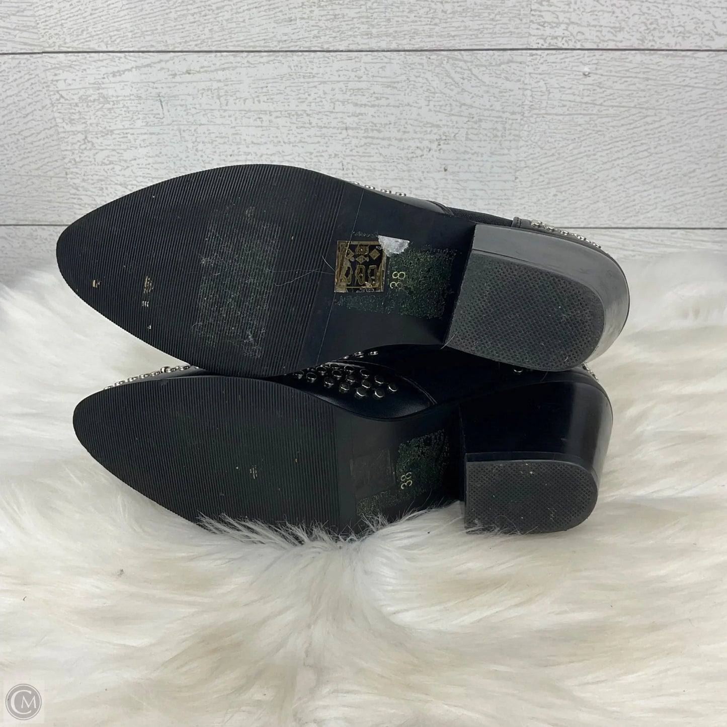 Boots Ankle Heels By Clothes Mentor In Black, Size: 5