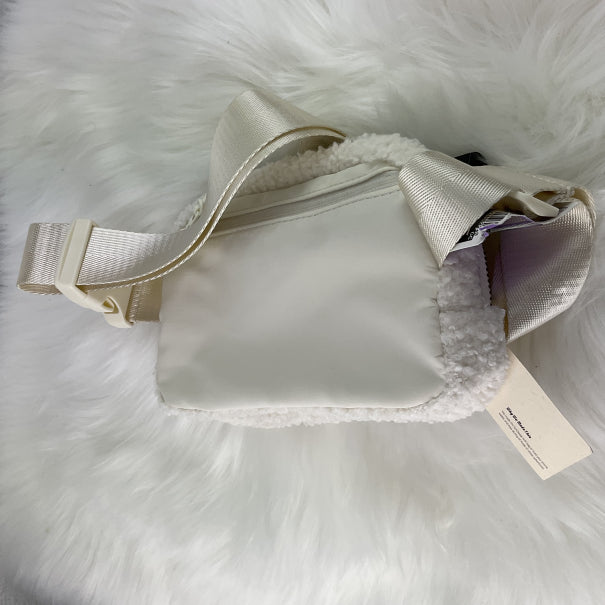 Belt Bag By Clothes Mentor, Size: Small