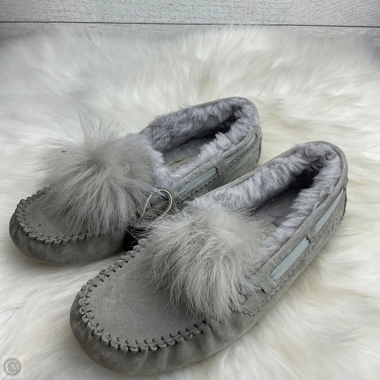 Slippers Designer By Ugg In Grey, Size: 6