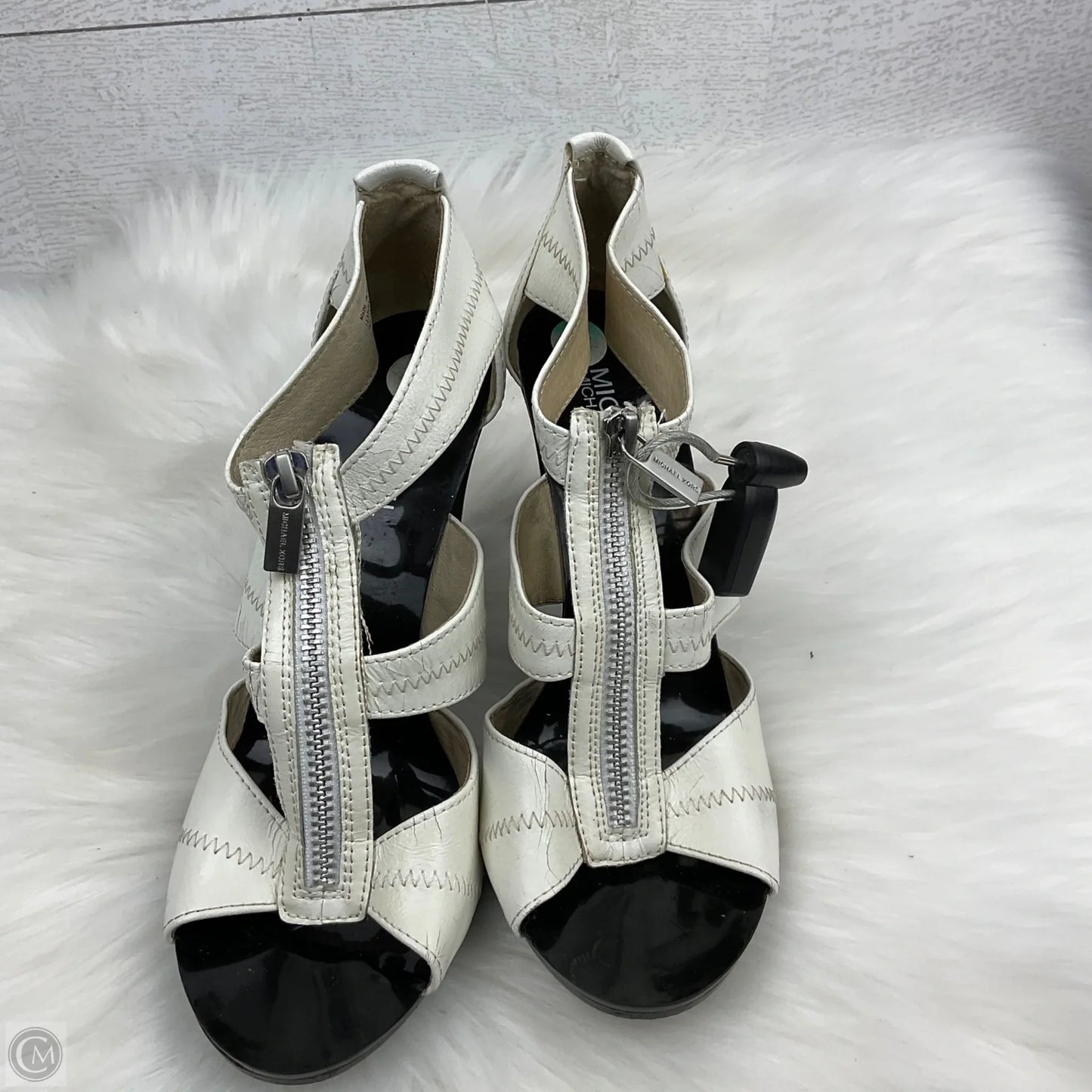 Shoes Designer By Michael Kors In White, Size: 7.5