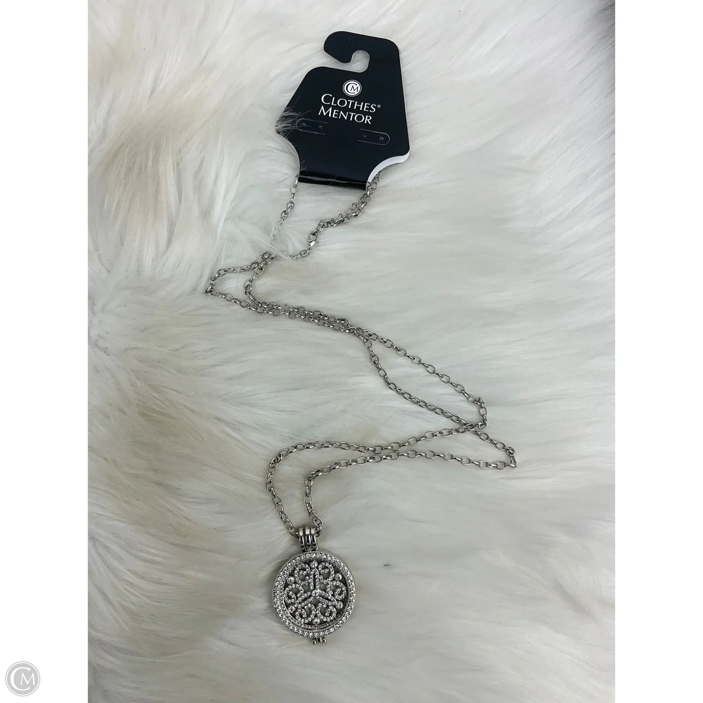 Necklace Pendant By Clothes Mentor