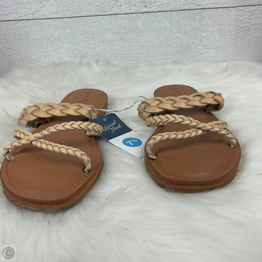 Sandals Flats By Universal Thread In Brown, Size: 7.5