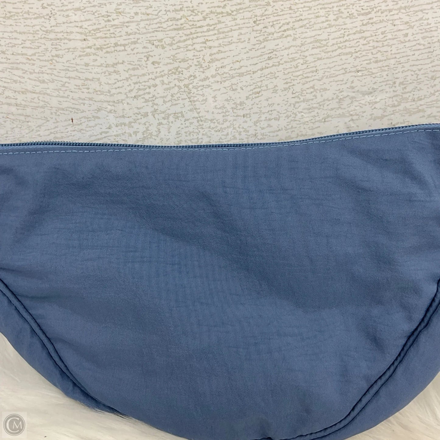 Belt Bag By Clothes Mentor, Size: Medium