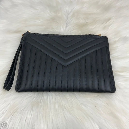 Wristlet By Clothes Mentor, Size: Medium