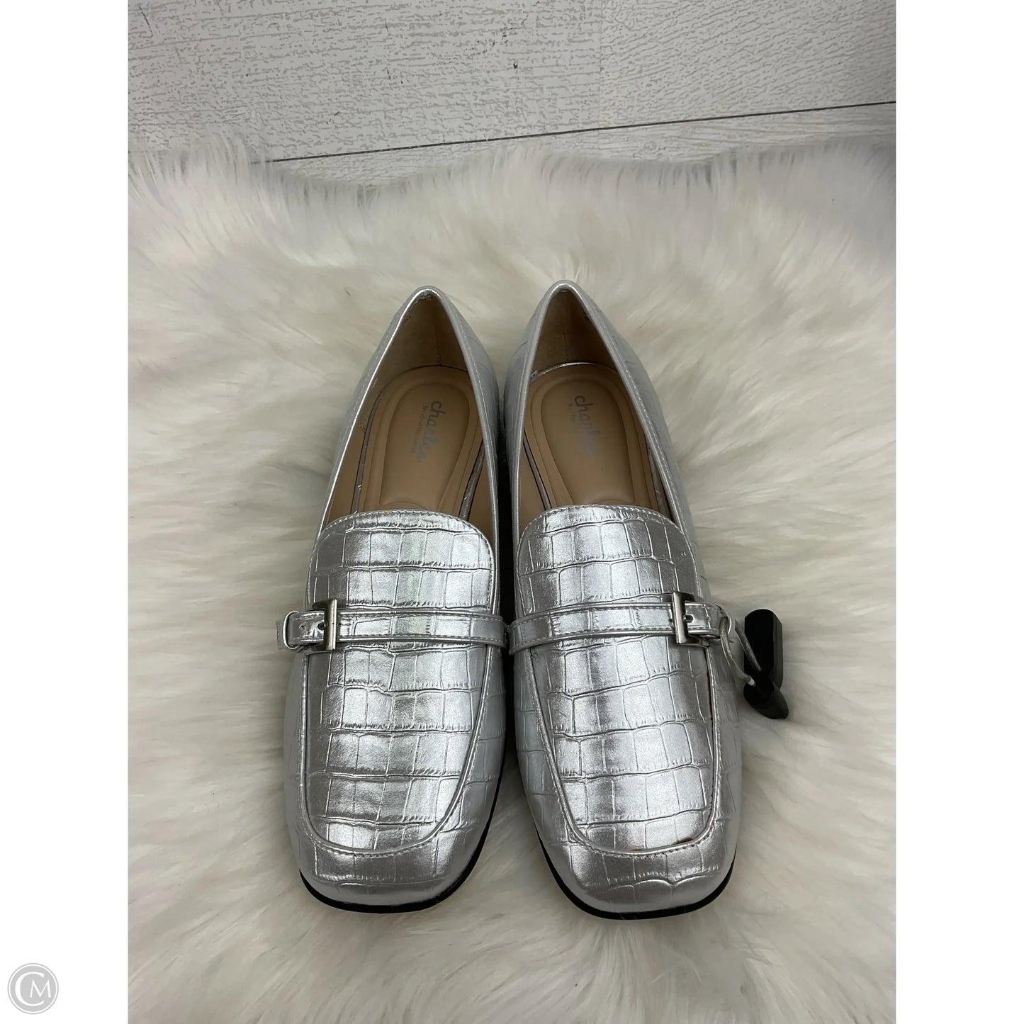 Shoes Flats By Charles By Charles David In Silver, Size: 9