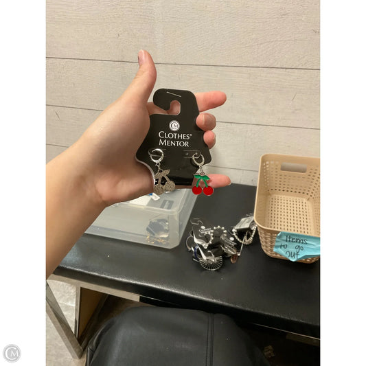 Earrings Dangle/drop By Clothes Mentor