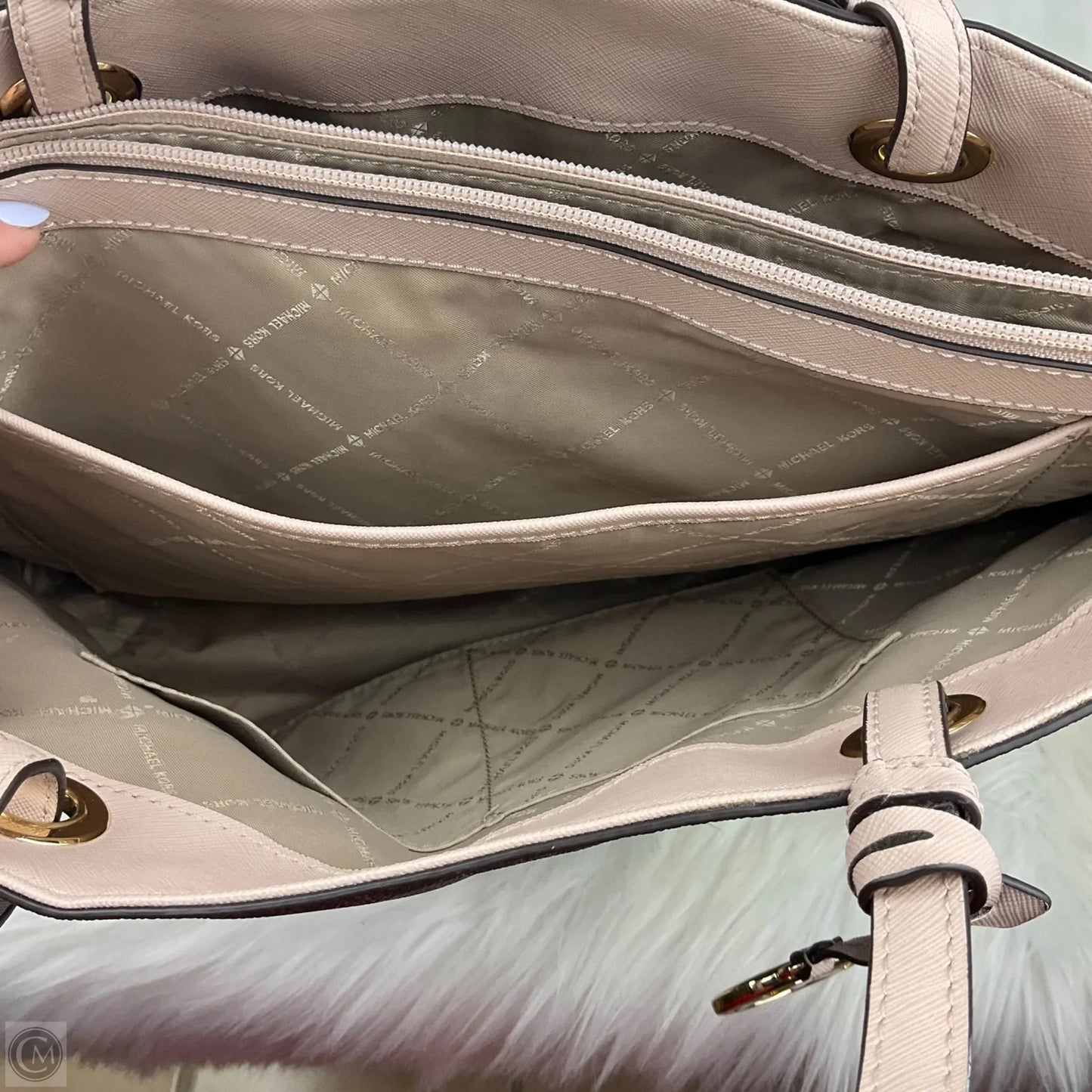 Handbag Designer By Michael Kors, Size: Large