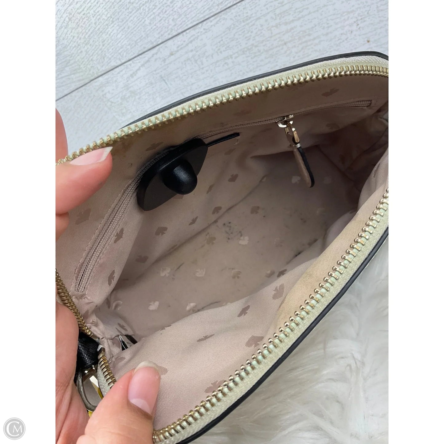 Crossbody Designer By Kate Spade, Size: Medium