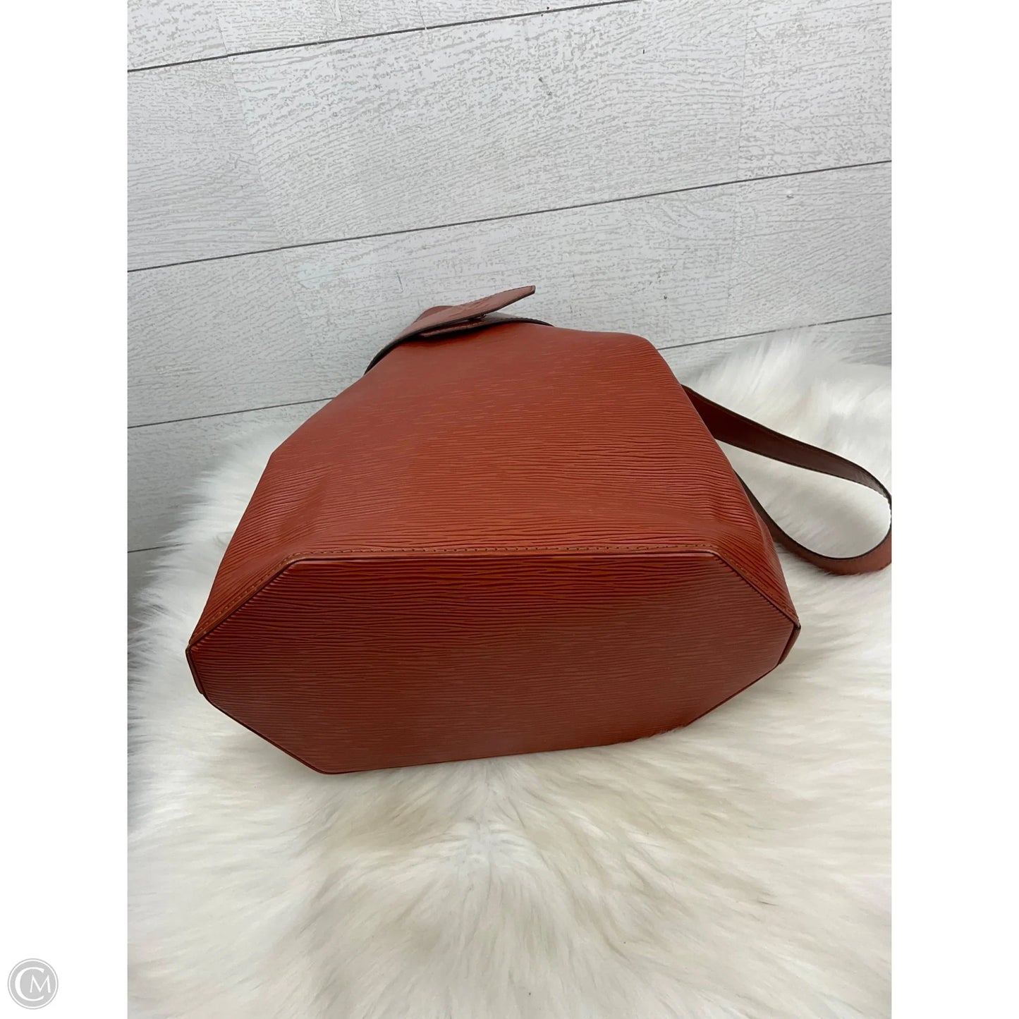 Handbag Luxury Designer By Louis Vuitton, Size: Medium