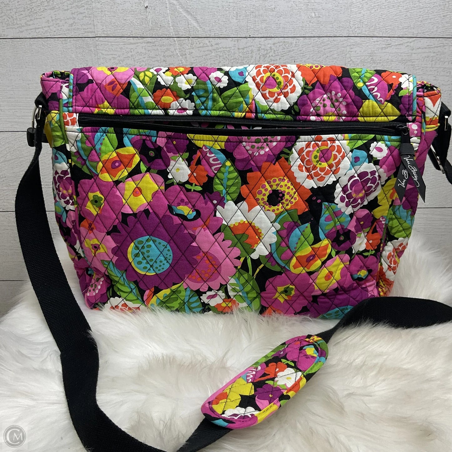 Handbag By Vera Bradley, Size: Medium