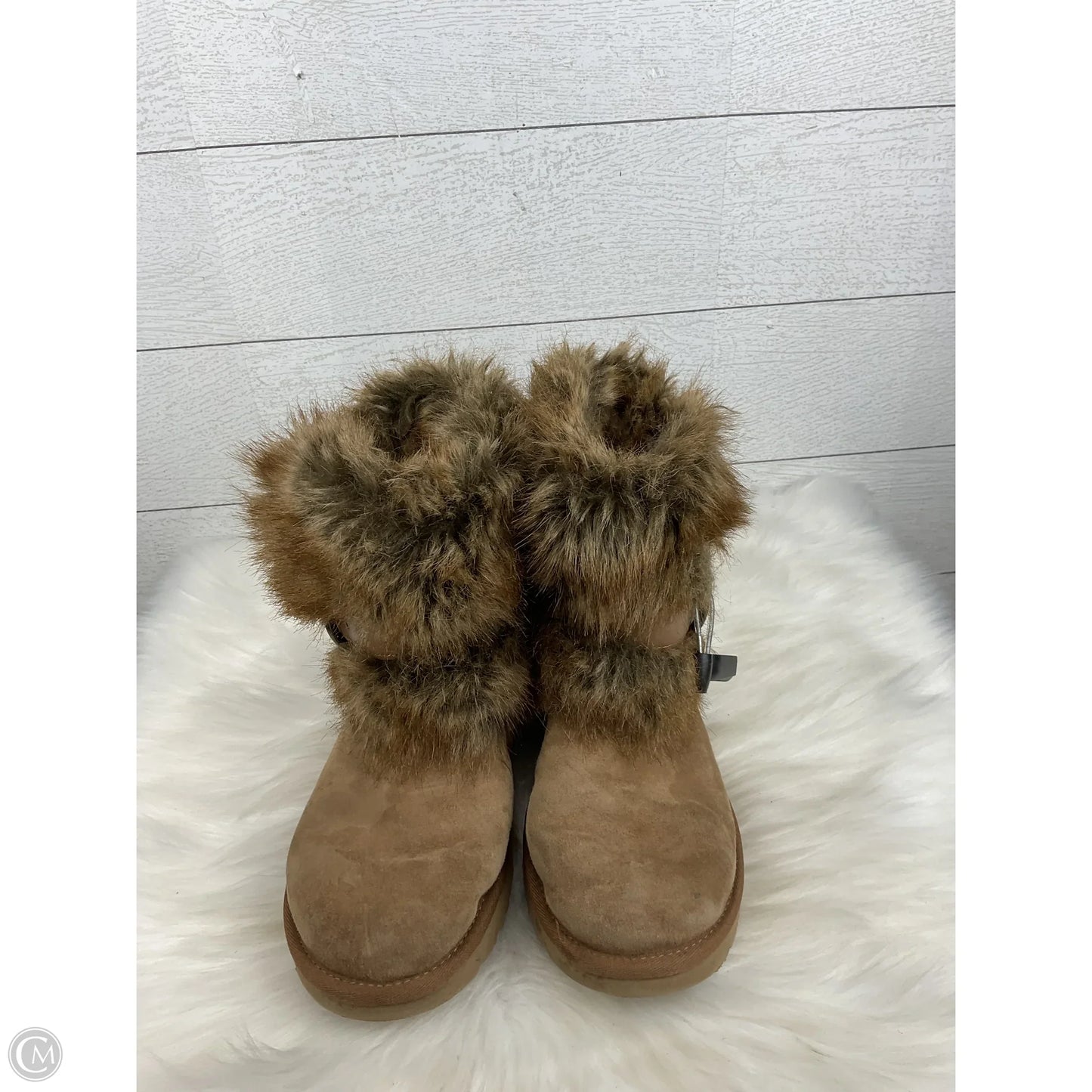 Boots Designer By Ugg In Brown, Size: 8