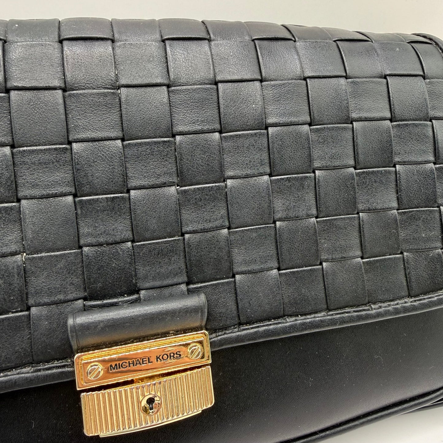 Crossbody Designer By Michael By Michael Kors, Size: Medium