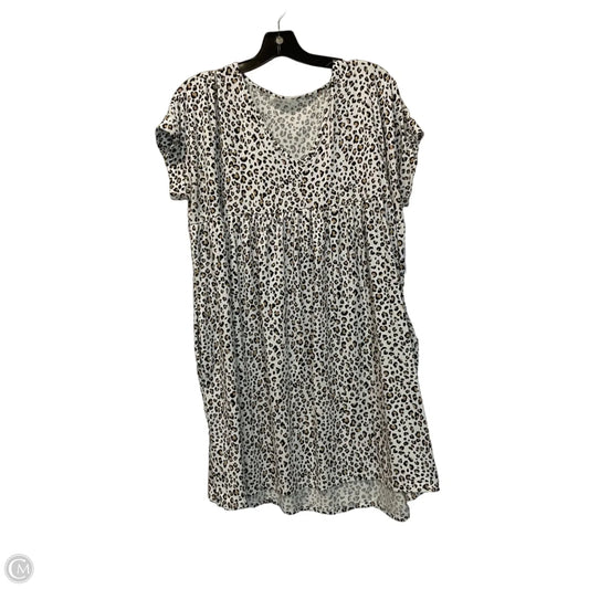 Top Short Sleeve By Charlotte Avery In Animal Print