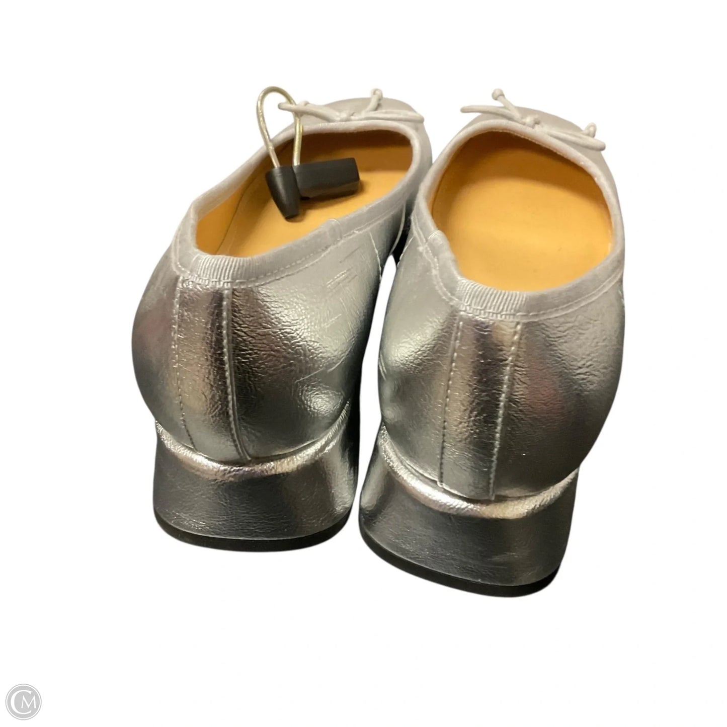 Shoes Flats By Nine West In Silver, Size: 8.5