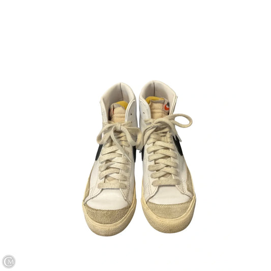 Shoes Athletic By Nike In White, Size: 6