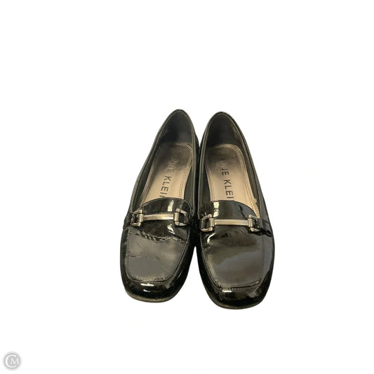 Shoes Flats By Anne Klein In Black, Size: 6