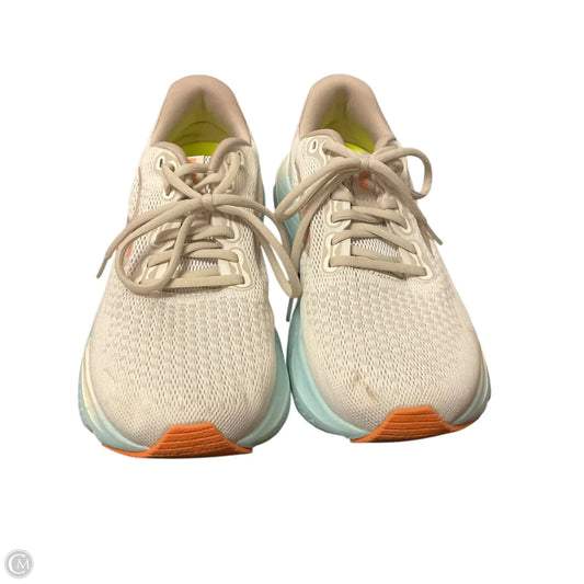 Shoes Athletic By Brooks In Cream, Size: 9